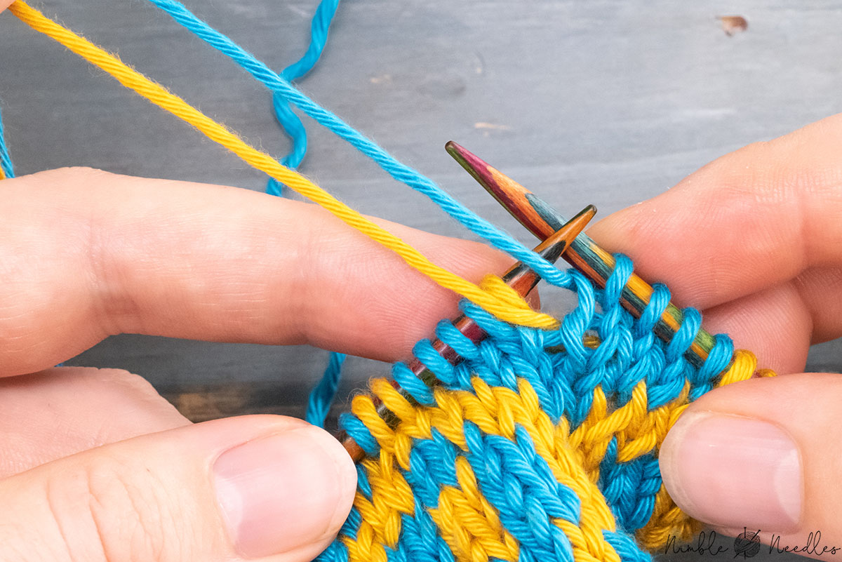 bringing both yarns to the front