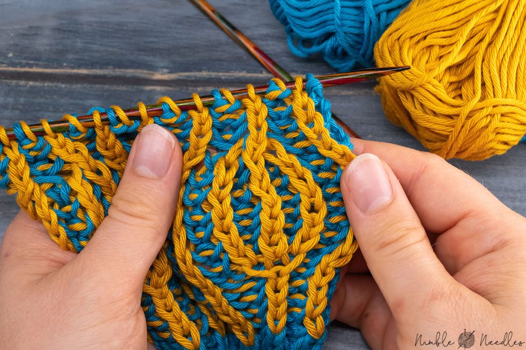the backside of the reversible brioche double decrease