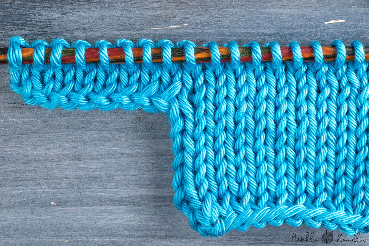 super close-up of the twisty knitted cast-on